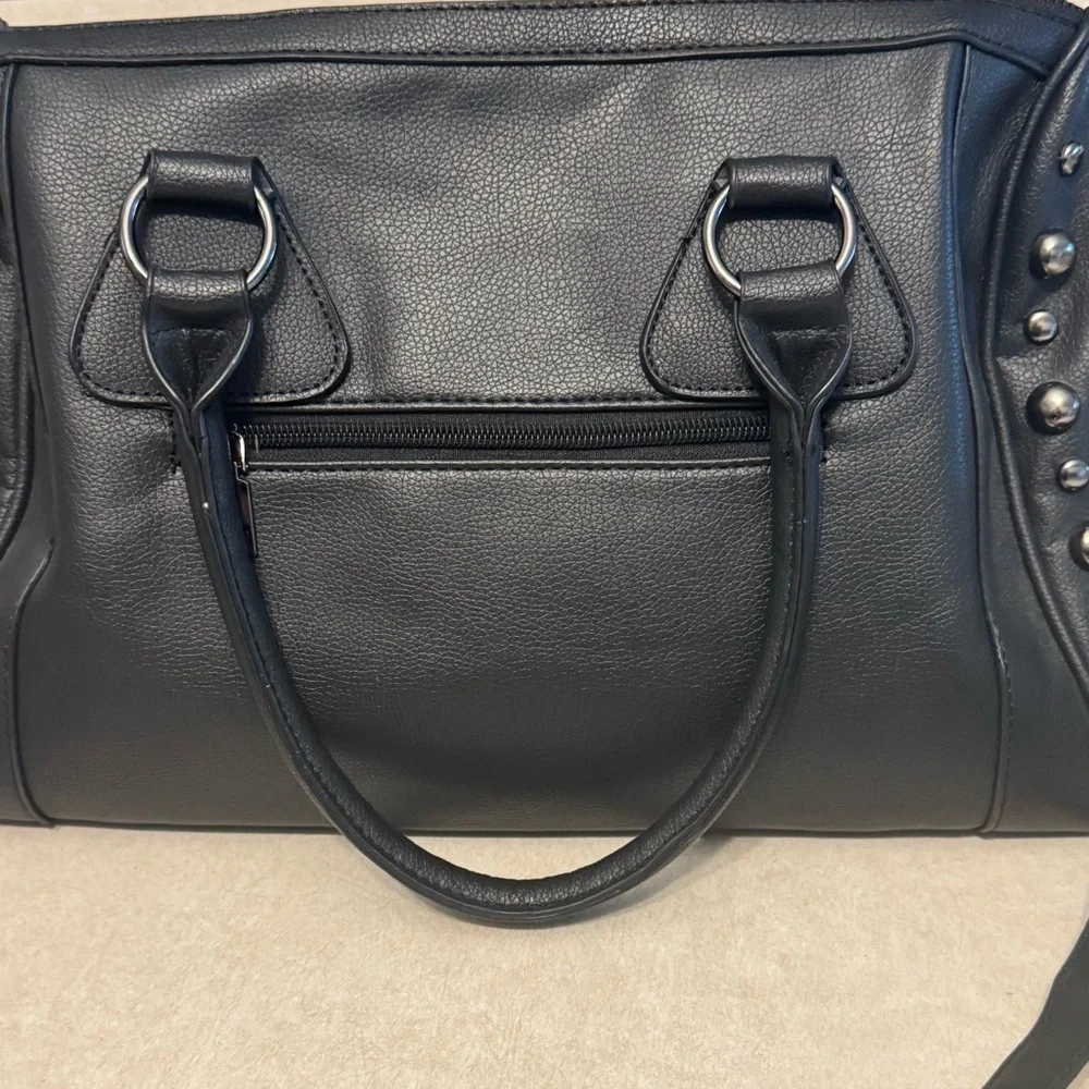 NWOT Skull Black Studded Handbag w/Crossbody Vegan - Picture 3 of 4